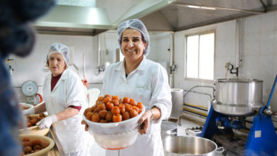 Photo of Women working together, to survive Lebanon’s economic crisis